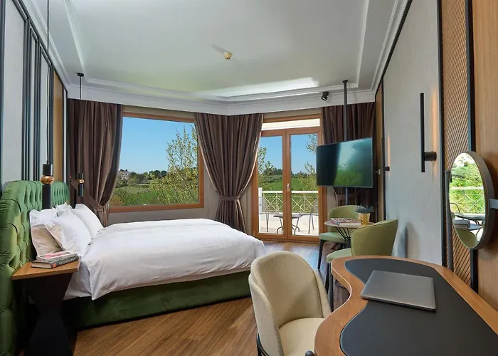 Royal Thessaloniki Hotel Peraía