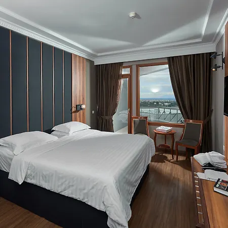 Royal Thessaloniki Hotel 4*
