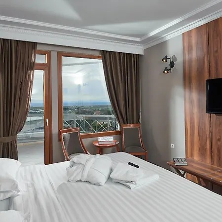 Royal Thessaloniki 호텔 4*