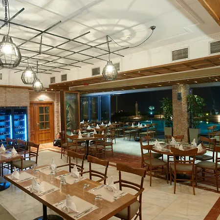 Royal Thessaloniki 4* Peraía