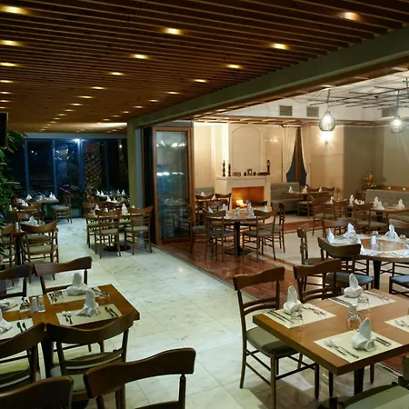 فندق Royal Thessaloniki 4*