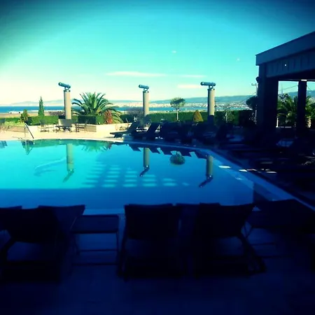 Royal Thessaloniki فندق 4*