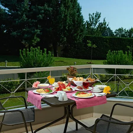 Royal Thessaloniki Peraía