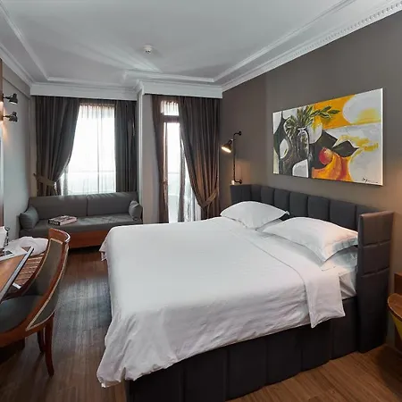 فندق Royal Thessaloniki 4*