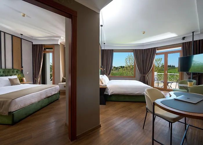 Royal Thessaloniki Peraía